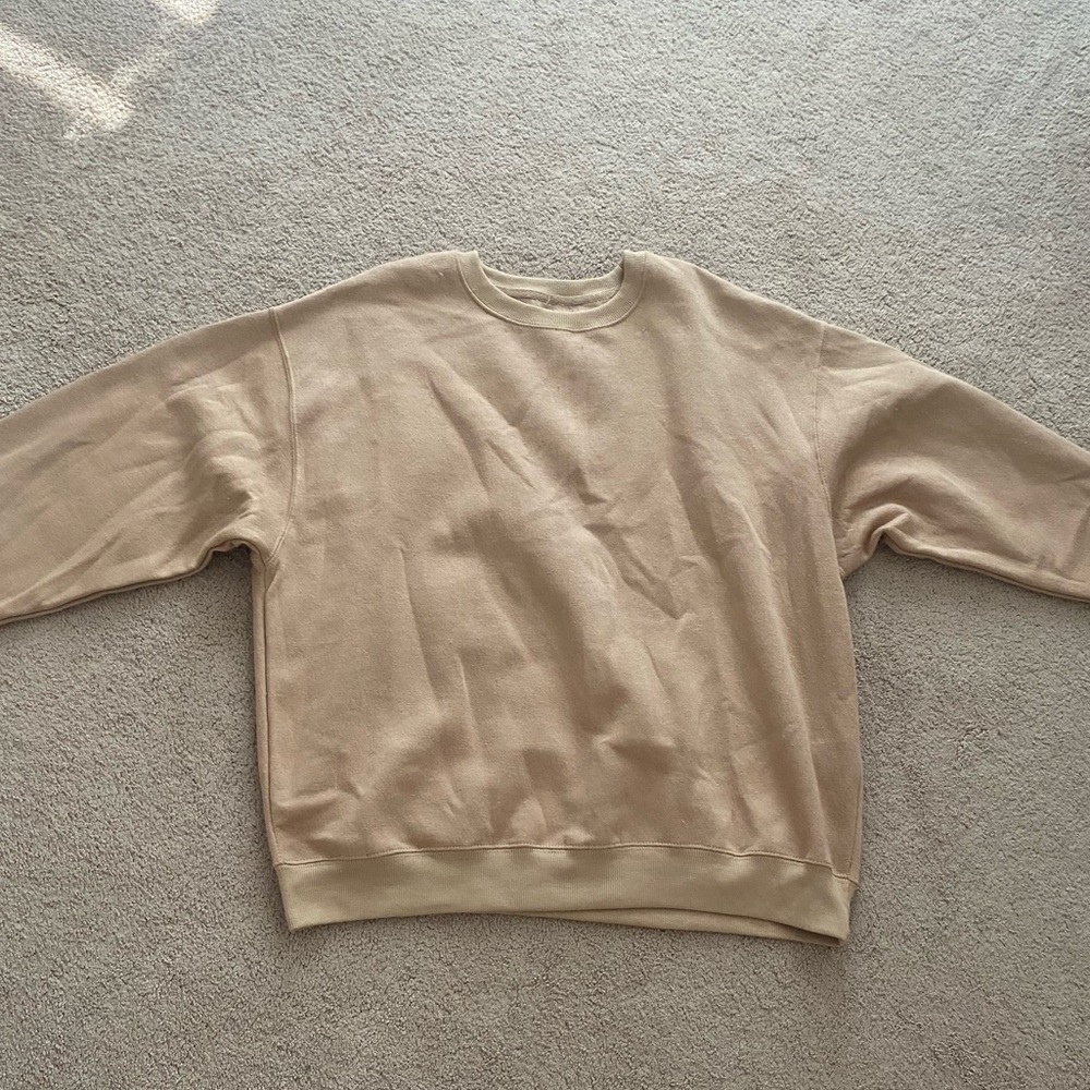 Refuge athletics tan crew neck • size large